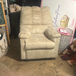 Reclining Chair 