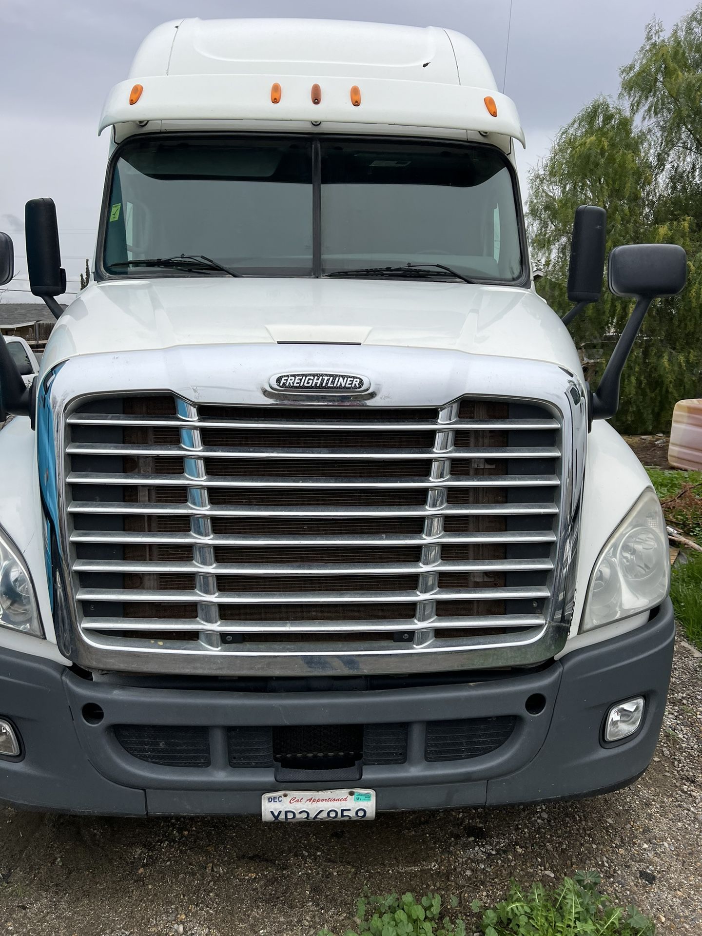 2012 Frieghtliner Cascadia Cummins ISX