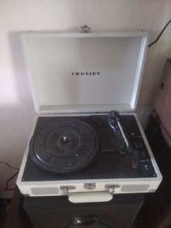 Vinal record player