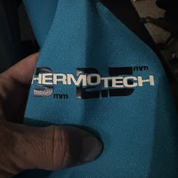 Heat Wave Extreme Wet Suit Medium   3mm 