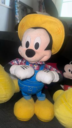 Disney Mickey Mouse Singing & Dancing Plush