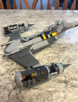 LEGO® Star Wars™ - The Mandalorian's N-1 Starfighter™_ 75325