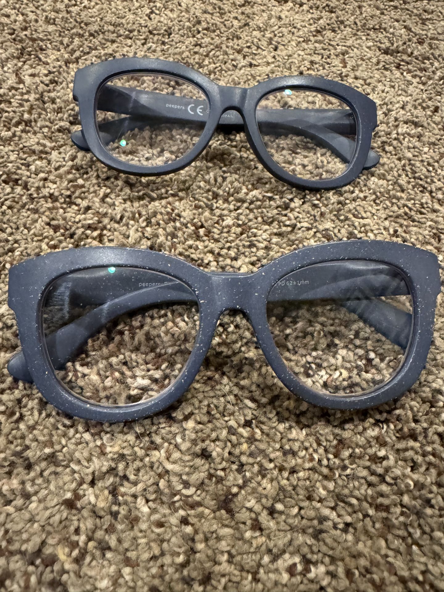 (2) Peeper Reader Glasses; (1) Blue Light (1) Not; +2.50; price includes BOTH