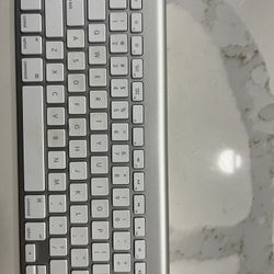 Apple Wireless Keyboard 
