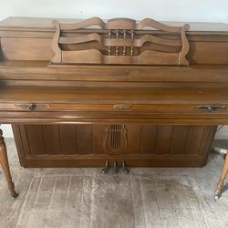 Wurlitzer Upright piano