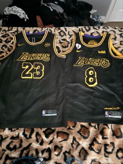Kobe Bryant and Lebron Mamba jerseys