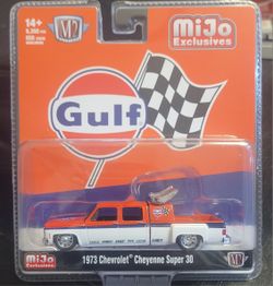 M2 MACHINES - ORANGE - 1973 CHEVY CHEYENNE SUPER 30 DUALLY GULF - MIJO USA