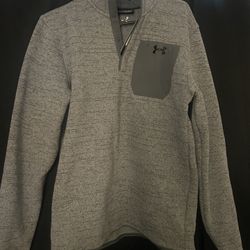 Gray Under Armor Fleece Sweatshirt 