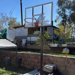 Basketball hoop