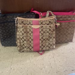 Small Coach Bag Varies Of Colors *Pick Up Cash Only*