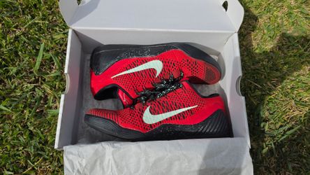 Kobe 9 University Red Elite size 10 Men