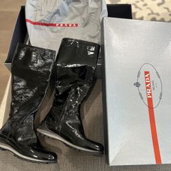 Prada Boots Size 8 New Condition in Box No Tags