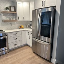 LG - Refrigerator 