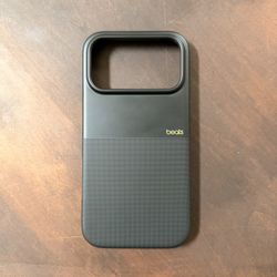 Beats iPhone 17 Pro Rugged Case with MagSafe and Camera Control - Everest Black