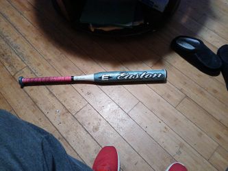 Easton Cyclone Fastpitch Softball Bat 30" 21 Oz