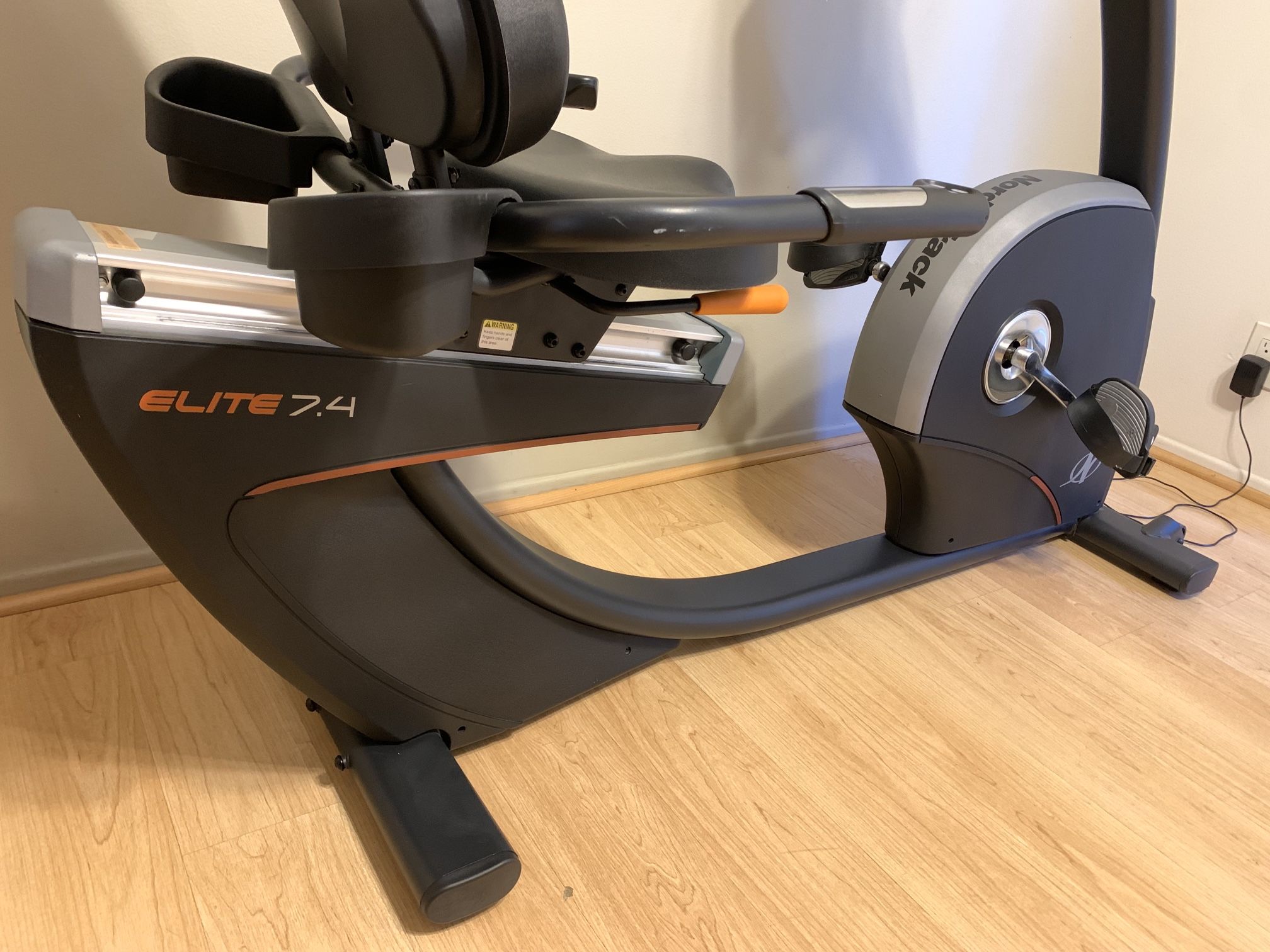 Nordictrack elite 7.4 recumbent bike sale