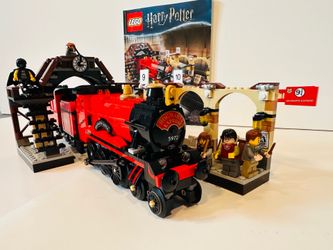 LEGO Harry Potter 75955: Hogwarts Express (Includes Manual & Most Minifigures)
