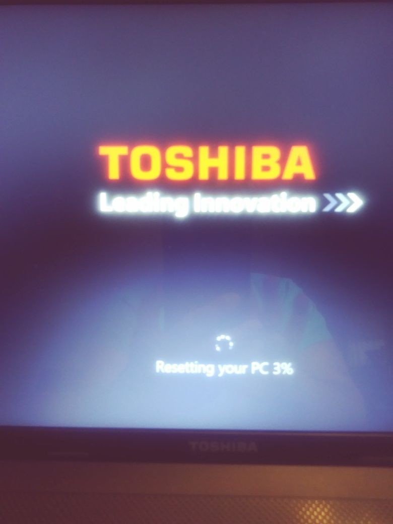 Toshiba Satellite Laptop with wireless mouse