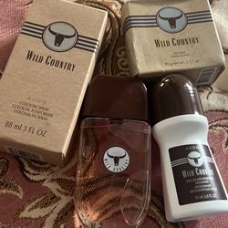 Avon Set Wild Country 