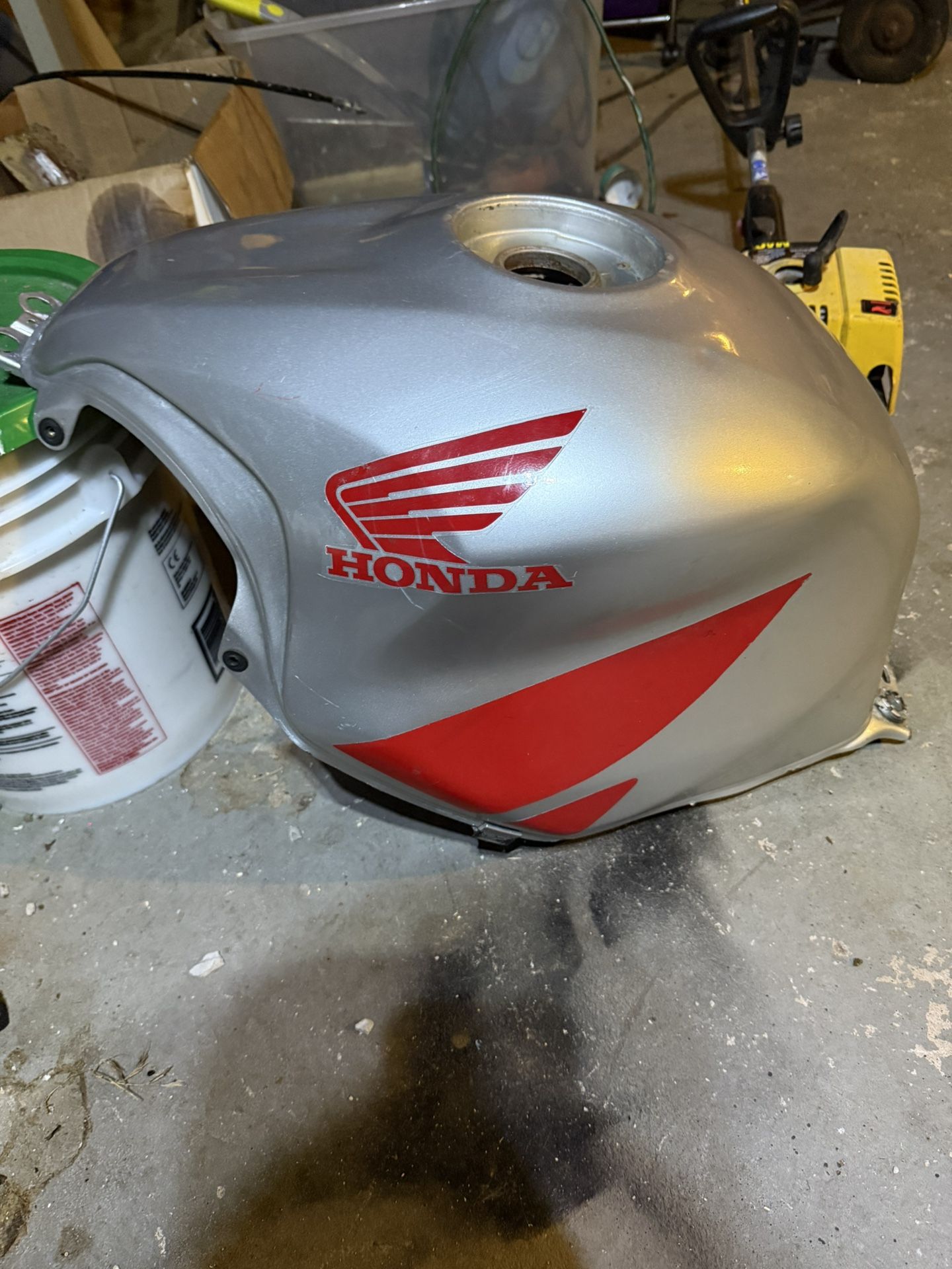 2000 Cbr600 Gas Tank