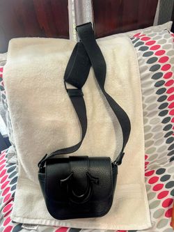 $18 Bonita Bolsa