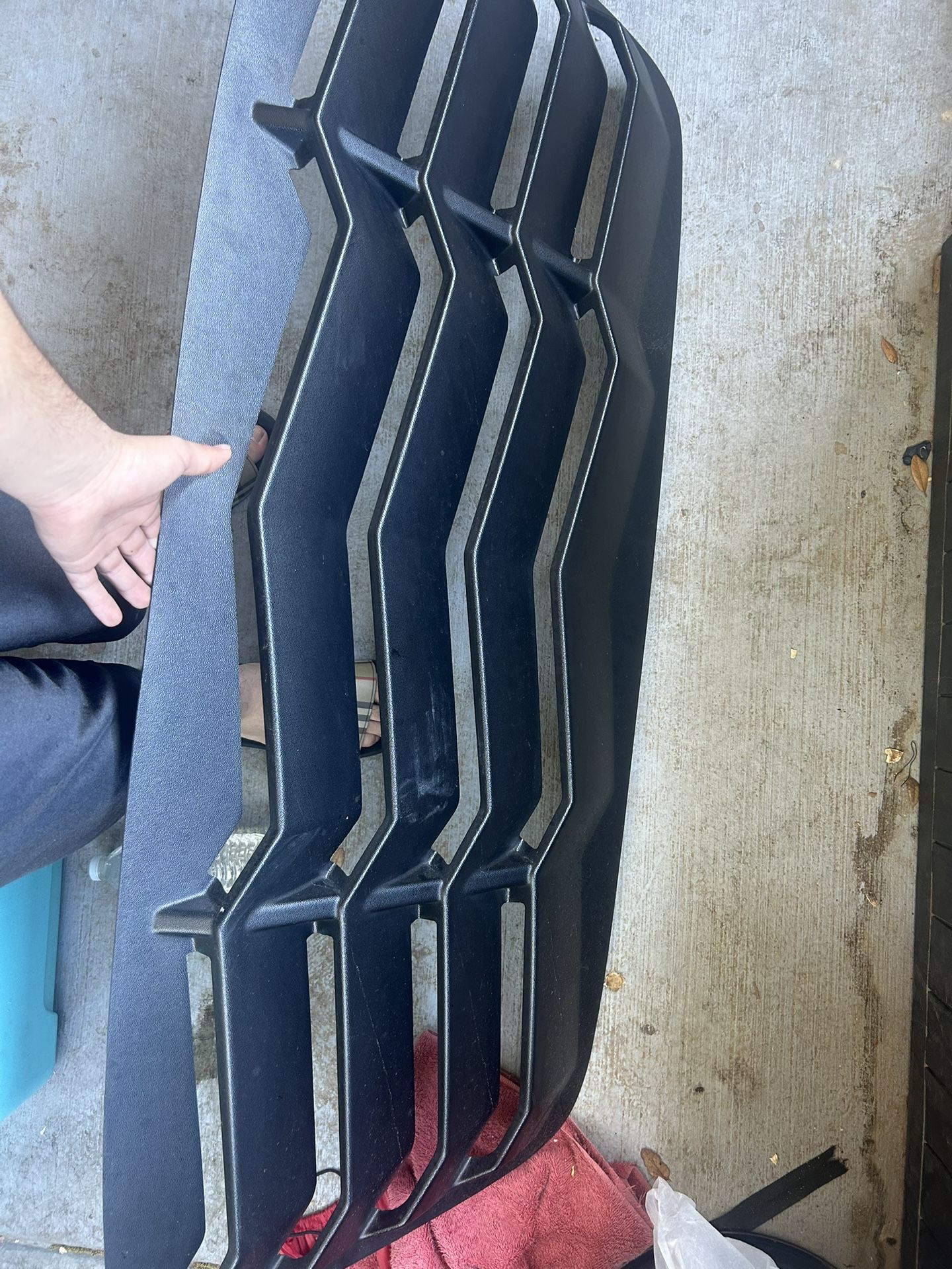 Front bumper grille insert For Dodge Challenger