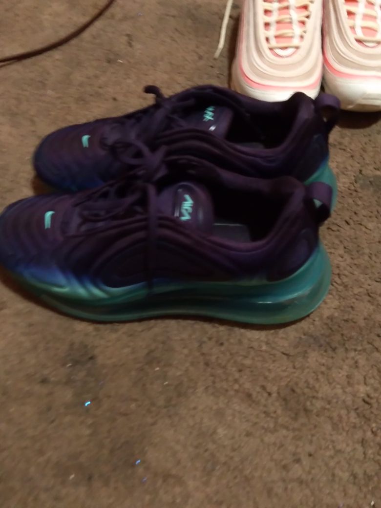 720 air max female size 8