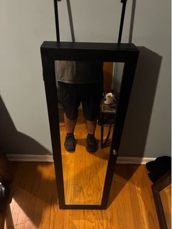 Mirror/jewler