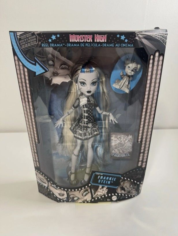 Monster High Doll with Posters, Frankie Stein in Black and White
