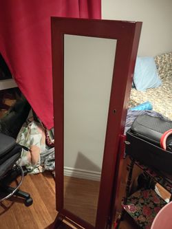 Jewelry stand