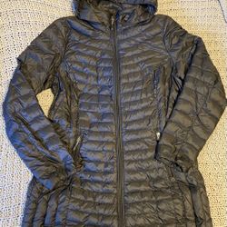 Women’s Coat Size Medium 