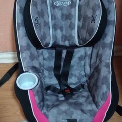 Graco Convertible Car Seat REAR/FORWARD Position. SEE ALL THE PICTURES 