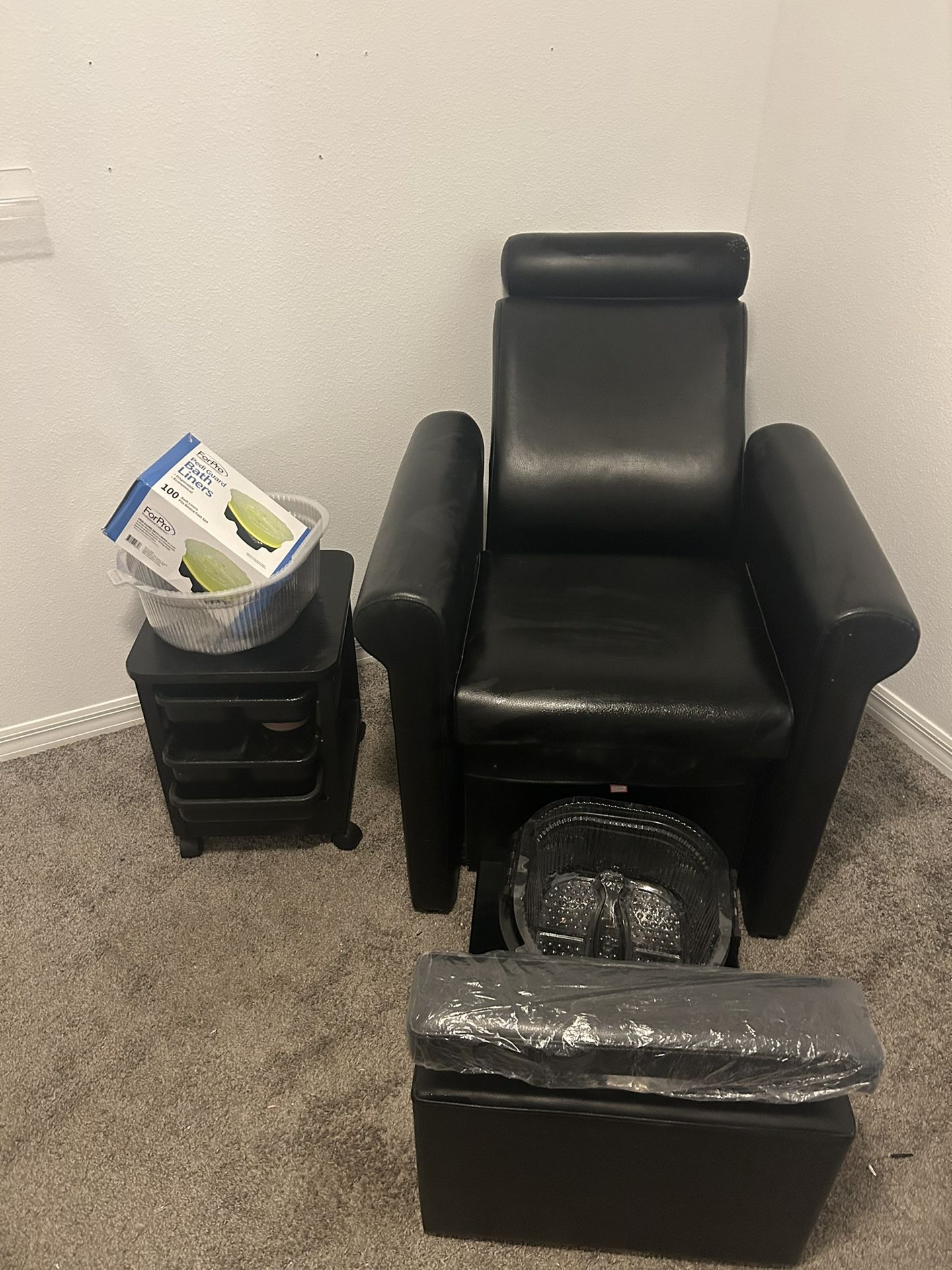 Pedicure chair No Pluming $500