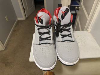 Jordan Sneakers (Mens)