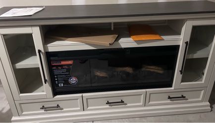 Tresanti / Electric Fireplace TV Stand