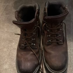 Wolverine size 9/5 FREE