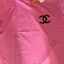 Gucci And Chanel Man /women T Shirts for Sale in Orlando, FL - OfferUp