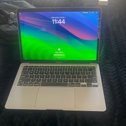 Laptop Mac Had It Maybe A Year Never Use It 