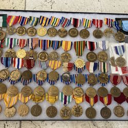 Huge vintage collection lot of old military medals WWII WW2 Vietnam etc badges CHEAP 