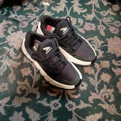 Black Timberland Men's sneakers Size 6W  "A7846"