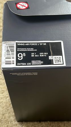 Nike Wmns Air Force 1 '07 SE Size 9.5