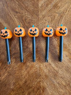 Set of 5 Solar-Powered Jack-O'-Lantern Halloween Pathway / Stake Lights