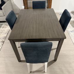 Dining Table 4 Chairs (Velvet)