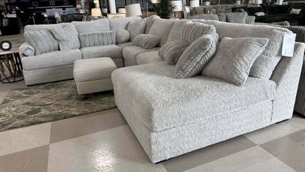 OM• $38 Initial • Brand New Sectional with Chaise