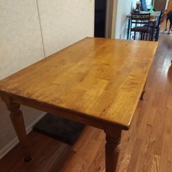 Wooden Dining Table.  5ft L, 3ft W, 30in H