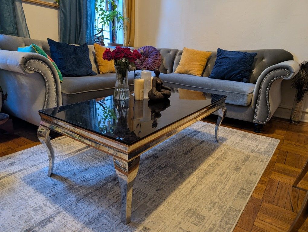 Chic Living Room Set