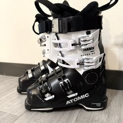 Atomic ski boots 22.5