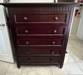 Dresser/ Changing Table