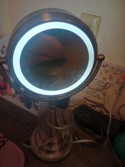 Double-sided Light Up Mirror