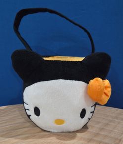 Sanrio Hello Kitty 2010 Halloween trick-or-treat candy bucket